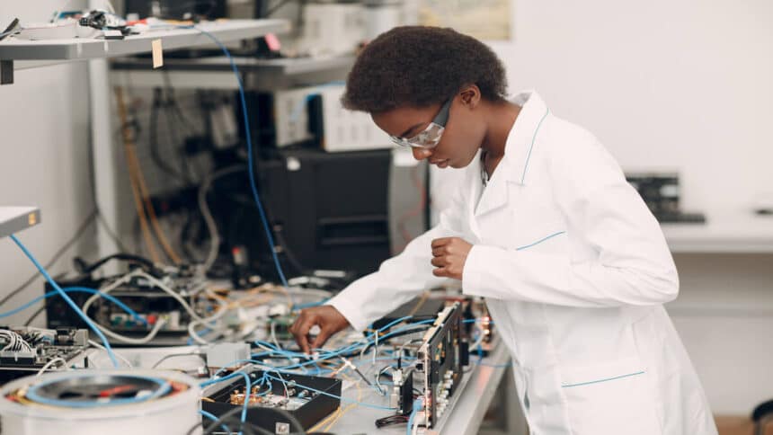 Electronics Technician Job at Truworths