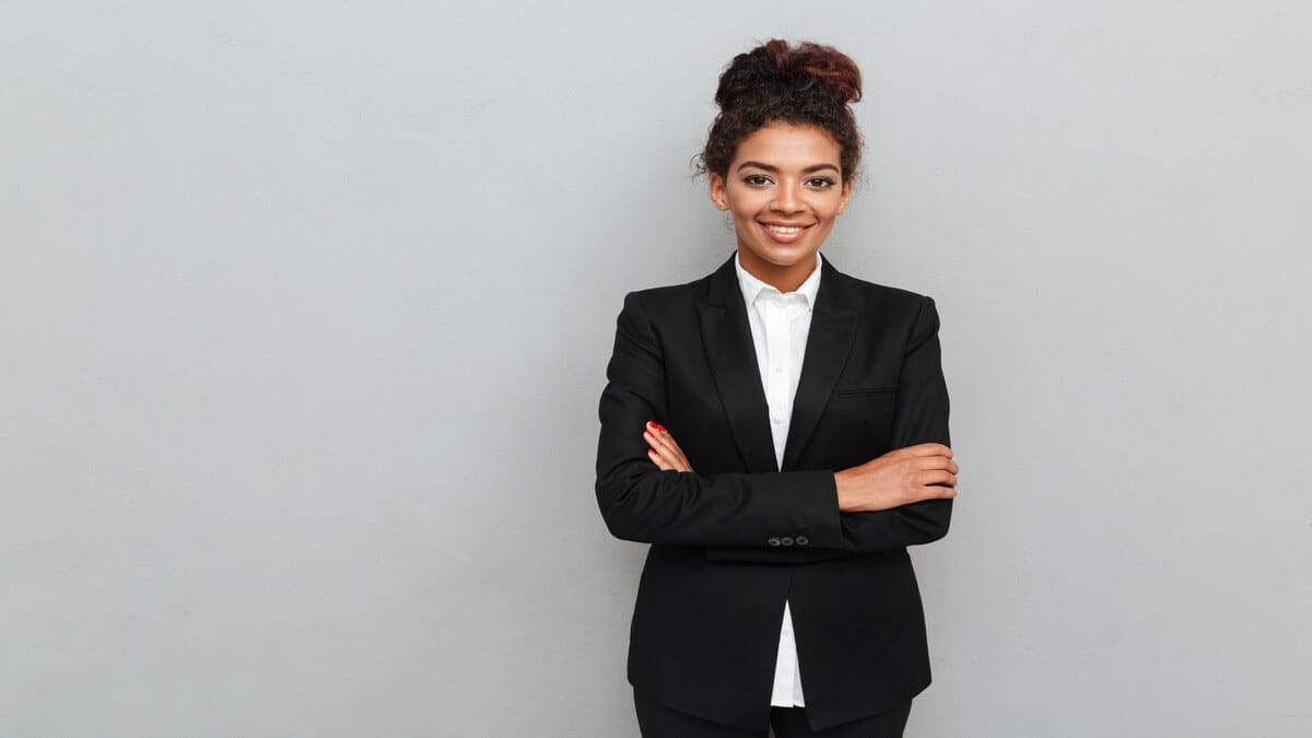 Top 10 Interview Outfits For Ladies: Make A Lasting Impression | Nasi Ispani