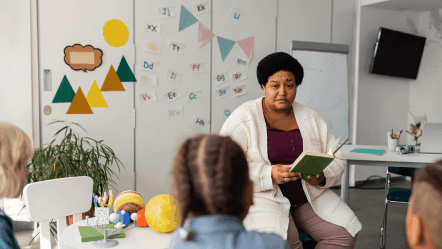 Classroom Assistant Job at Crawford International
