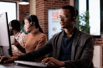 Service Desk Agent assisting a user with IT support
