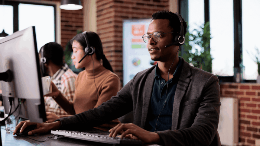 Service Desk Agent assisting a user with IT support