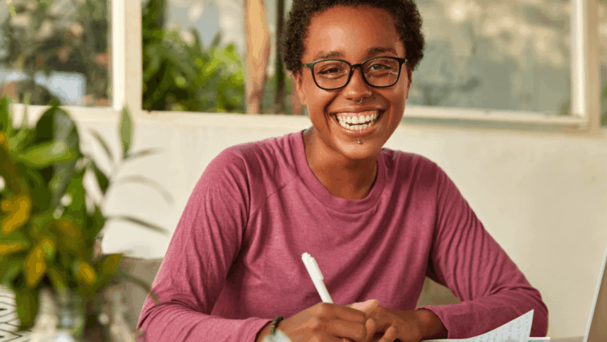 Ways to Make Money While Studying Without Losing Focus