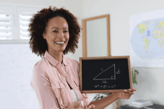 FET Mathematics Teacher Job Opportunity at Pinnacle College