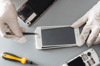 Cellphone Repair Program for Youth in Bushbuckridge